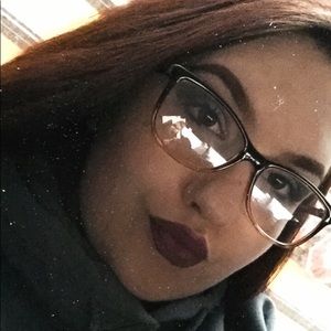 Meet your Posher, Haley